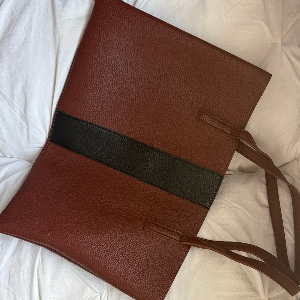 Vince Camuto Cuyana Chestnut Leather Tote